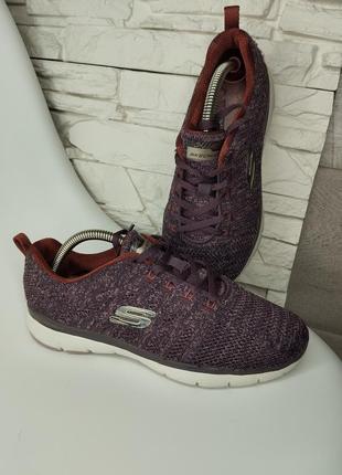 Оригінальні жіночі кросівки skechers skech-knit 361 фото