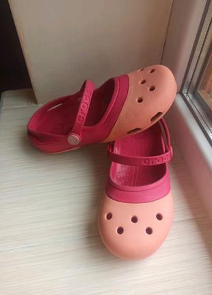 Crocs крокси j1 наш 32