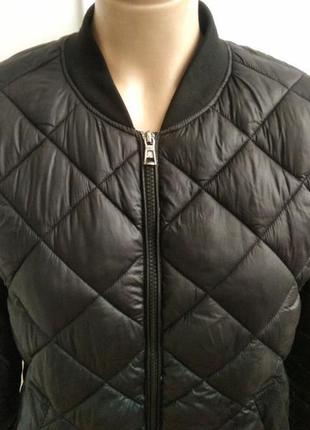 Стьобана  стильна чорна куртка бомбер бренд xzr6 фото