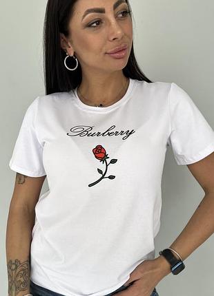 Футболка жіноча базова з принтом різні кольори