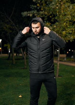 Весена куртка nike 4