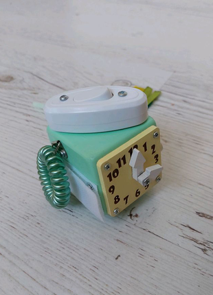 Бизикубик м'ятний umnicube, бизиборд, подарунок дитині