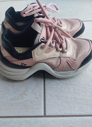 Кроссовки sketchers. 3