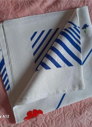 Гарна скатертина