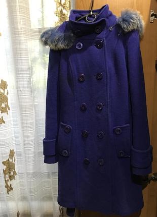 Синее пальто
