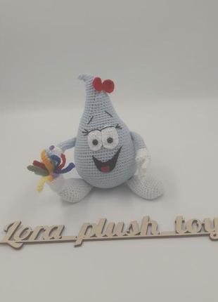 М'яка в'язана іграшка - крапелька