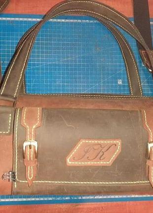 Продам чоловічу шкіряну сумку власного ручного виробництва.