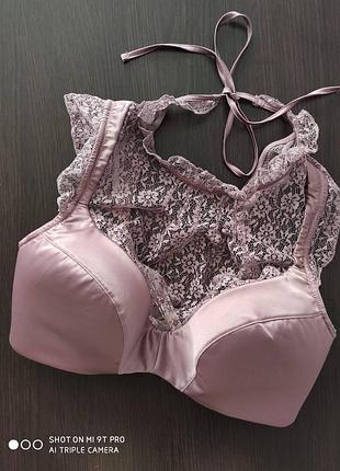 Бюстгальтер victorias secret рр. 36d \ е80