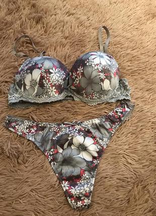 Комплект білизни