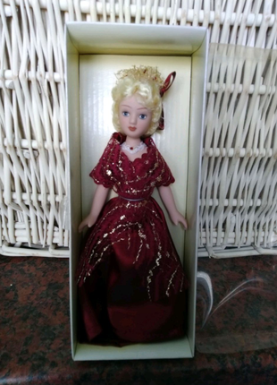 Порцелянова лялька14 фото