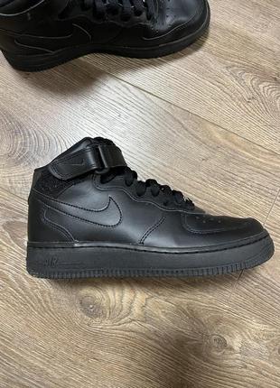 Женские кроссовки nike air force
