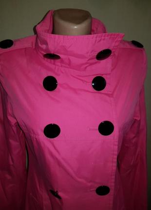 Плащ розовый яркий 3