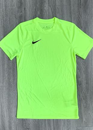 Футболка nike dri fit