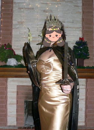 Принцеса равенна косплей золота королева білосніжка і мисливець3 фото