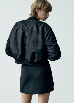 Zara укорочена нейлонова куртка-бомбер, вітровка, плащ4 фото