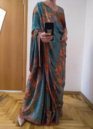 Цветное красивое сари, индийский наряд10 фото
