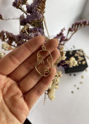 Підвіска жіноча енергія в двох варіантах.