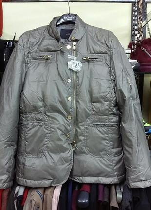 Куртка р м/l японія ц 580 гр
