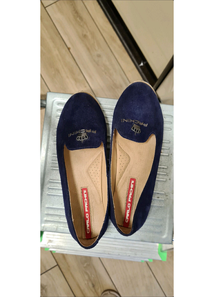 Замшеві туфлі на низькому ходу /мокасини