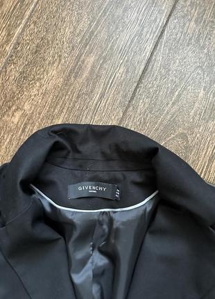 Очень. стильный черный брендовый пиджак7 фото