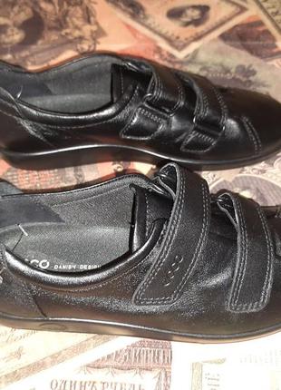 Черные кожаные кроссовки на липучках ecco soft 2. размер-38, 25см.6 фото
