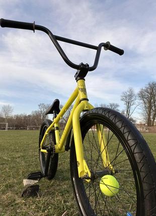 Bmx 2016 gt air 20" nuclear yellow.5 фото