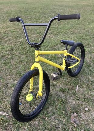 Bmx 2016 gt air 20" nuclear yellow.1 фото