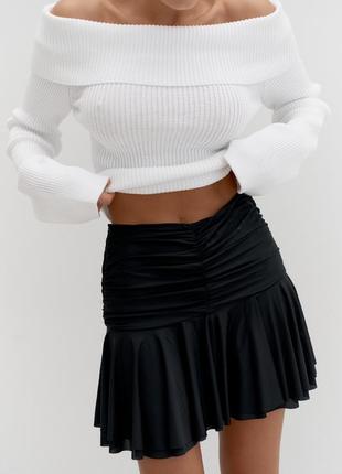 Стильный свитер/топ/кофта со спущенными плечами, красный, белый, черный, беж. стильный, женственный, трендовый, сексуальный. размер универсальный5 фото