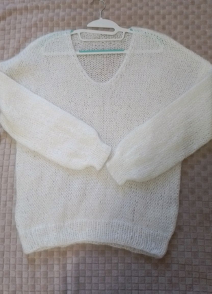 Білий мохеровий светр, базовий светр5 фото