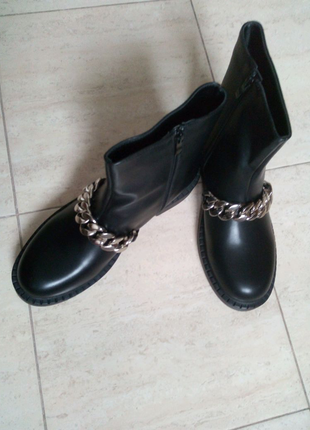 Розміри круті черевики ботильйони з ланцюгом в стилі zara4 фото