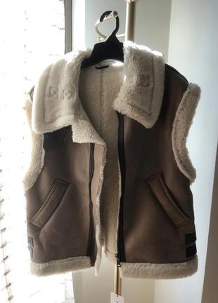 Жилетка безрукавка новая демисезонная под zara