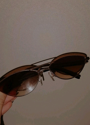 Трендові сонцезахисні окуляри