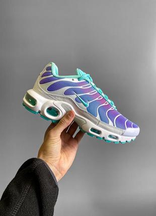 Жіночі кросівки білі з фіолетовим nike air max tn plus8 фото