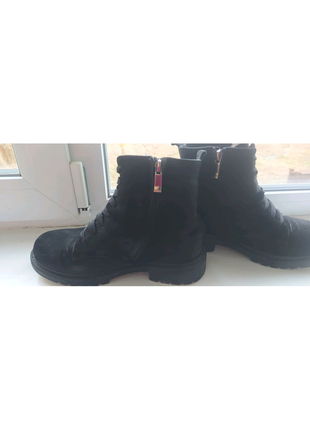 Чорні замшеві зимові черевики4 фото