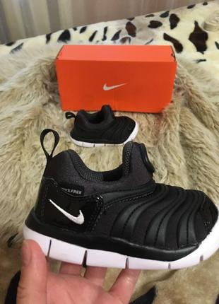 Кросівки дитячі nike dynamo free 21,5р