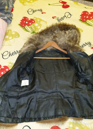 Кожаноя курточка richmond, кожаноя курточка з натуральним хутром.4 фото