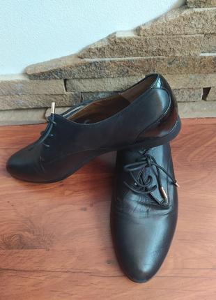 Жіночі шкіряні черевики дербі туфлі carlo pazolini berby класичні напівчеревики