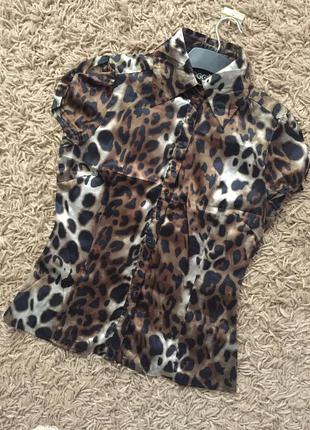 Річна атласна блуза леопардового забарвлення, з коротким рукавом. oodji. р. 46