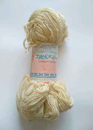 Пряжа,100% шерсть,300м,225м/100г,400м/200г.