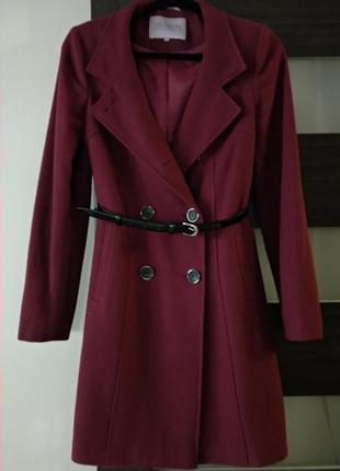 Шикарное шерстяное пальто vivalon