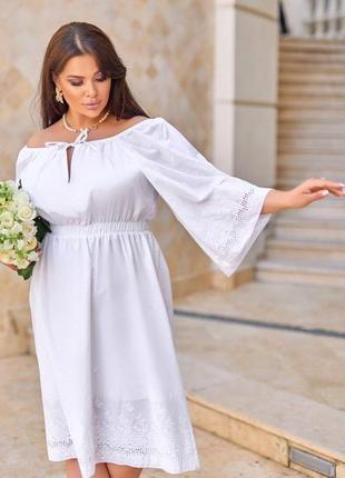 Біла сукня з натуральної тканини