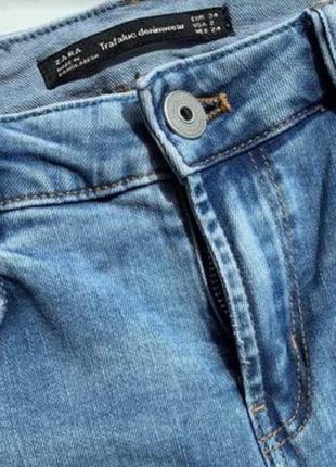Крутые джинсы с потёртостями рваностями скинни с замочками внизу6 фото
