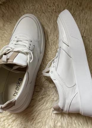 Кожаные новые стильные белые кроссовки кеды 40,5 р7 фото