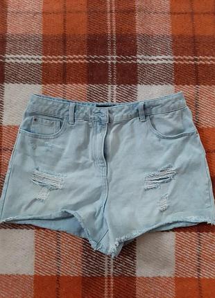 Джинсовые шорты