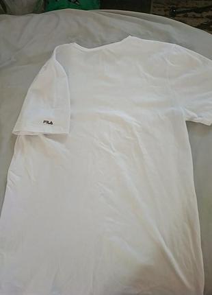 Белая,фирменна футболка.3 фото