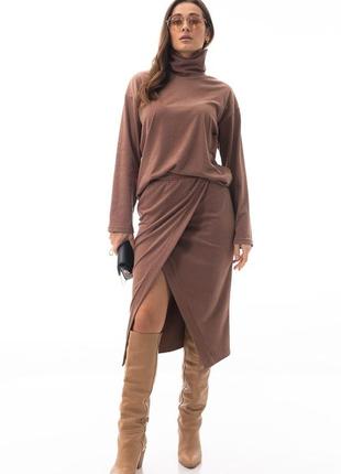 Костюм зі спідницею