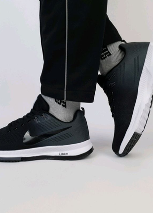Літні кросівки чоловічі текстиль чорні з білим nike air zoom run.