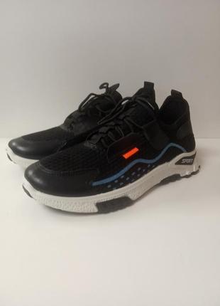Кроссовки мужские. т-5498. размеры:40,41,42,43,44. цена 700 грн.