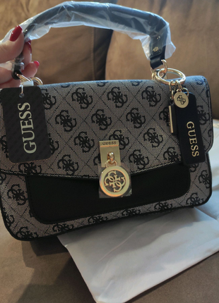 Оригінальна сумочка guess