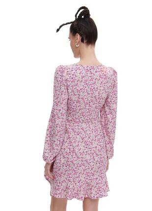 Розовое платье в цветочный принт cropp xs2 фото